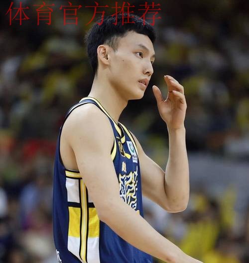 广东赛前迎来两个好消息!徐杰正式复出,崔永熙自宣康复进度 广东赛前迎来两个好消息!徐杰正式复出,崔永熙自宣康复进度